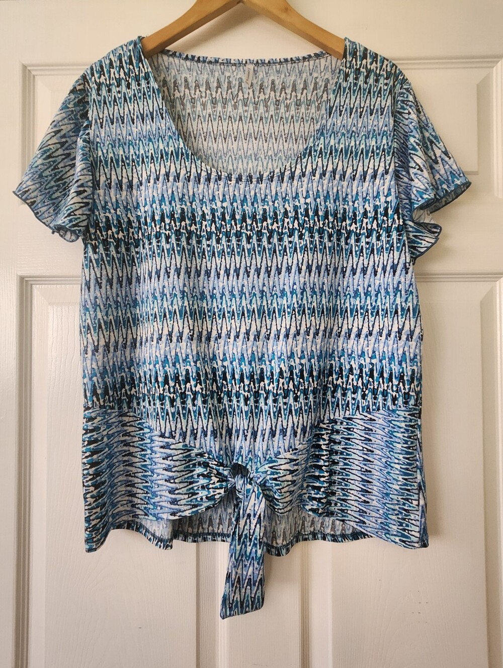 Passport Blue Patterned Short-Sleeve Tie-Front Tee - Women's XL